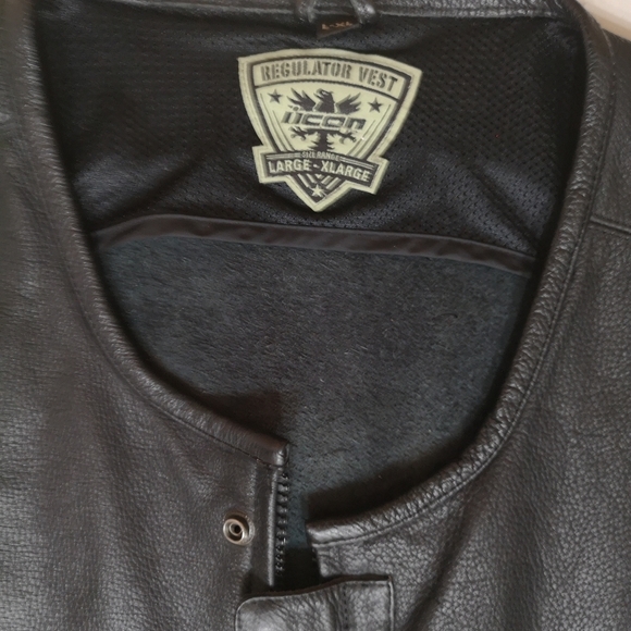 80s Black Leather Terminator Tactical Motorcycle Biker Vest - Picture 3 of 5